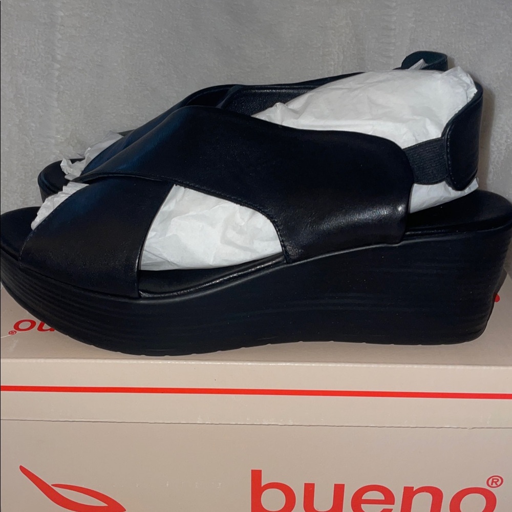 BUENO Brand NAOMI Sandal in Black - Picture 11 of 15